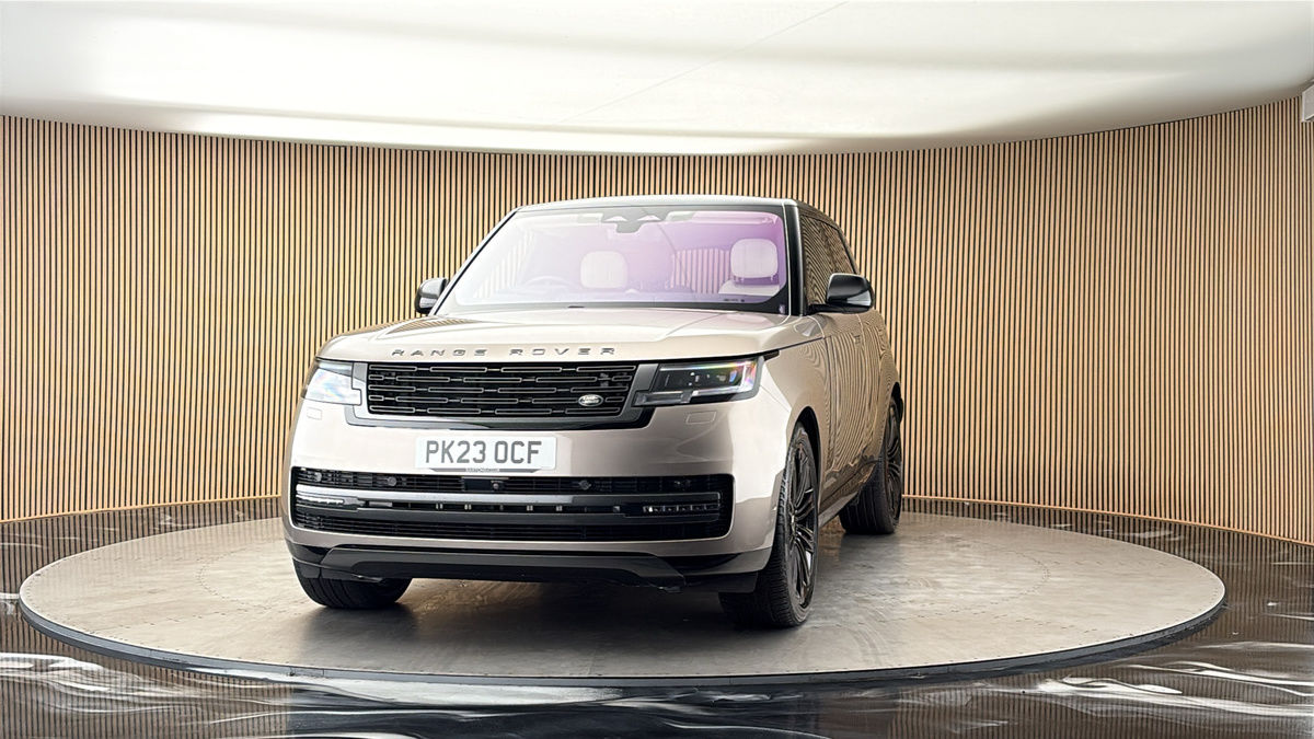 More views of Land Rover Range Rover