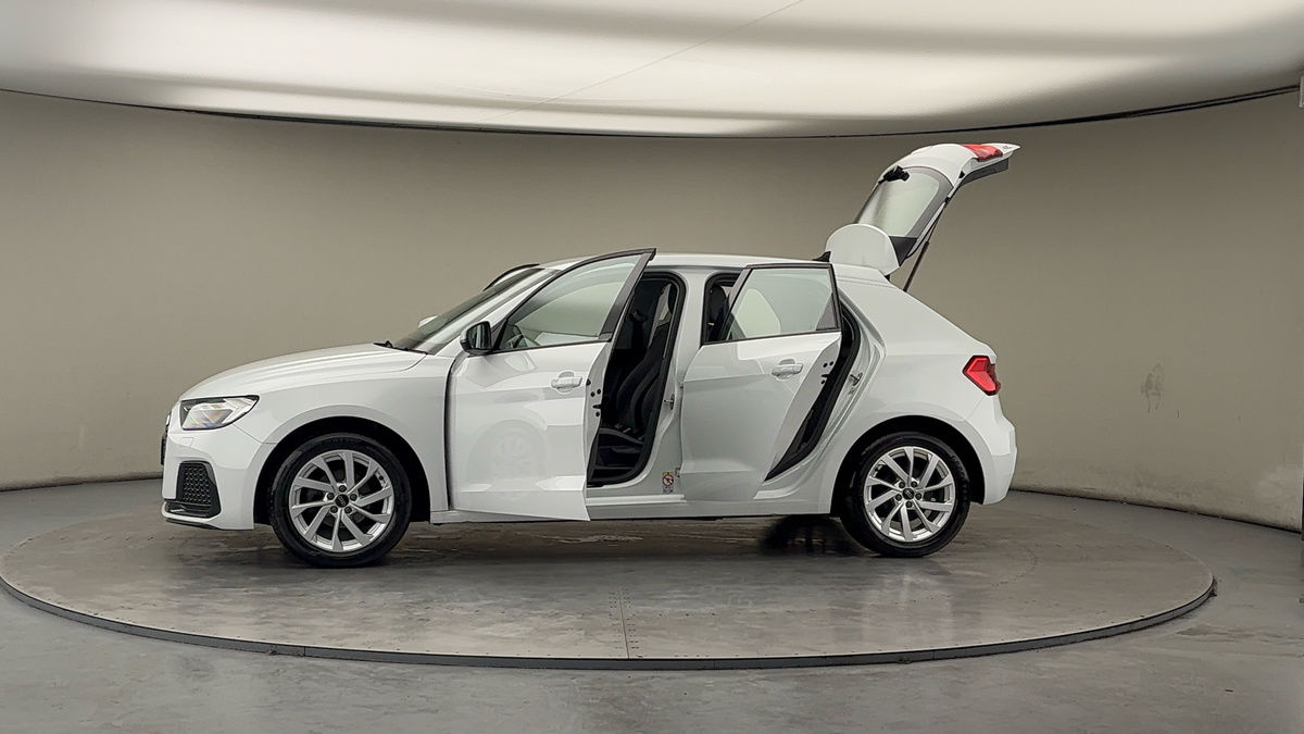 More views of Audi A1