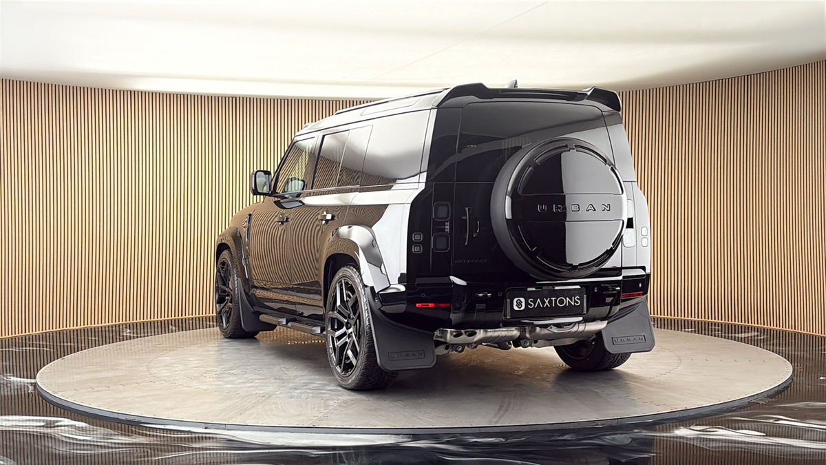 More views of Land Rover Defender 110