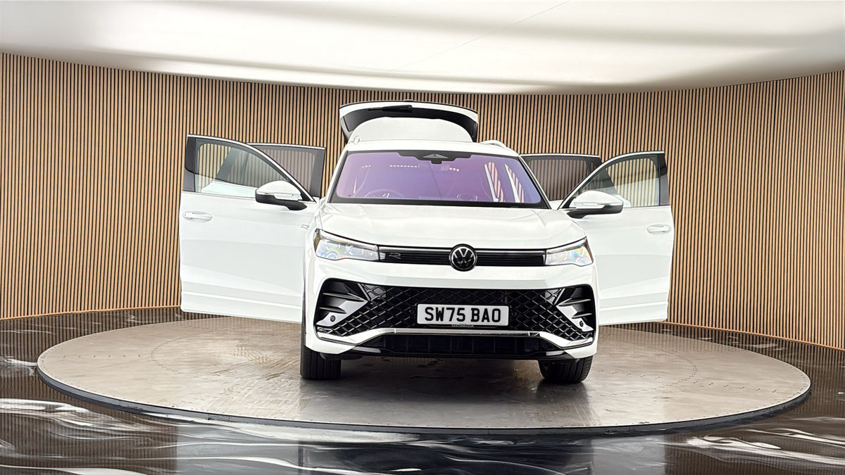 More views of Volkswagen Tiguan