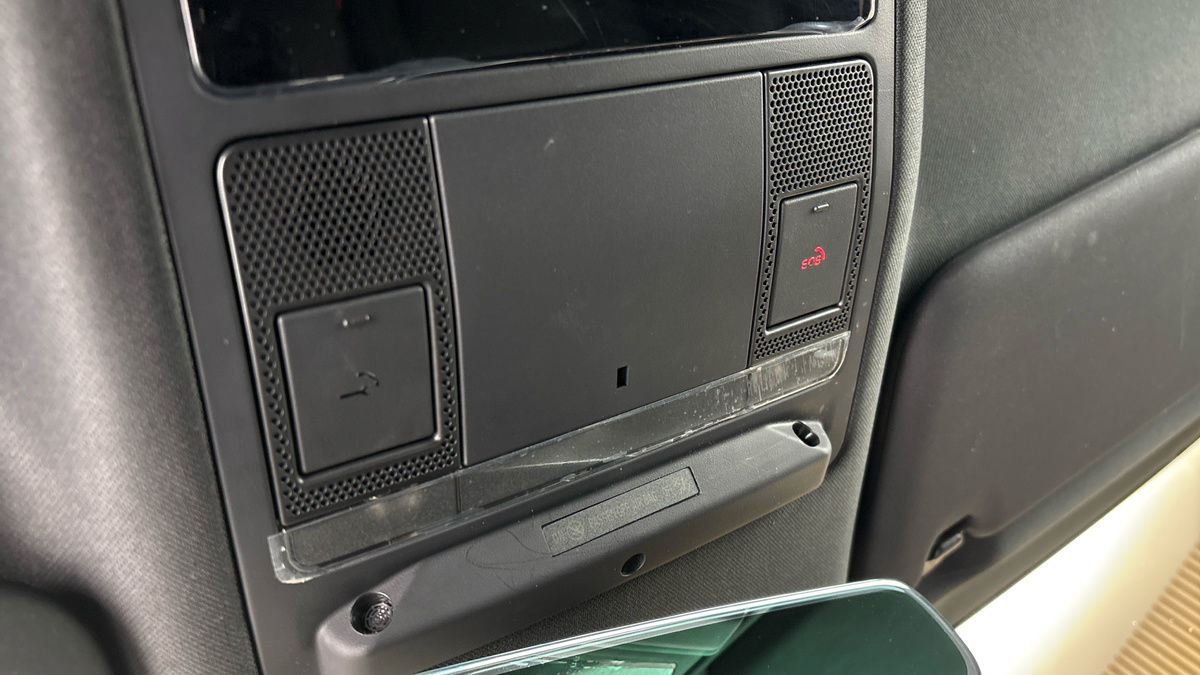 Land Rover Defender 90 Image 33