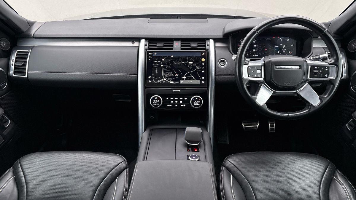 Land Rover Discovery Image 12