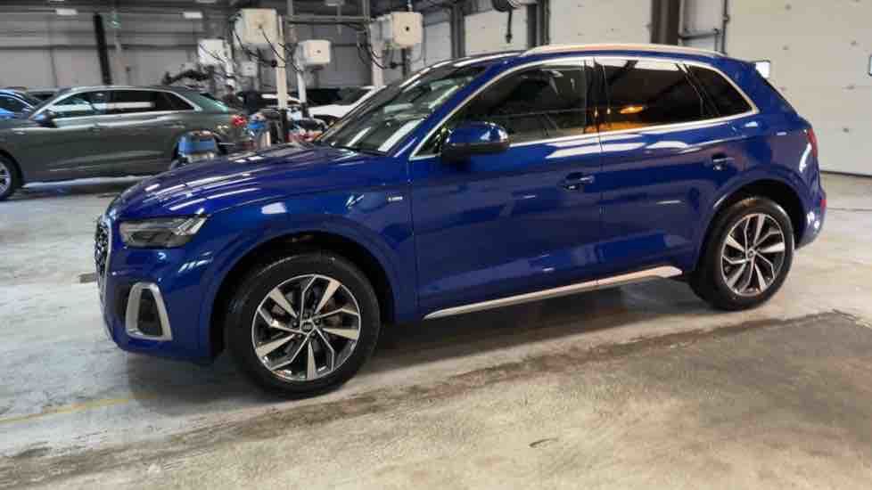 More views of Audi Q5