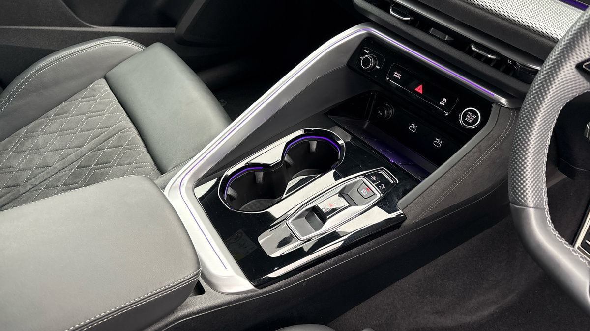 Audi Q5 Image 18