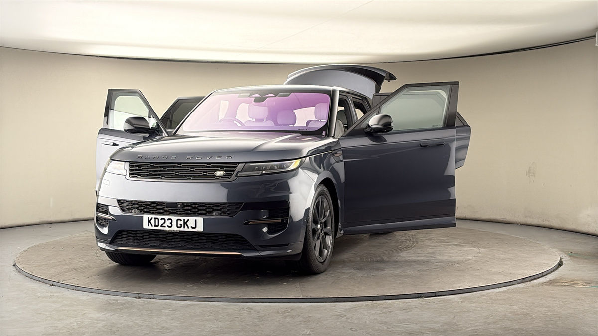 More views of Land Rover Range Rover Sport