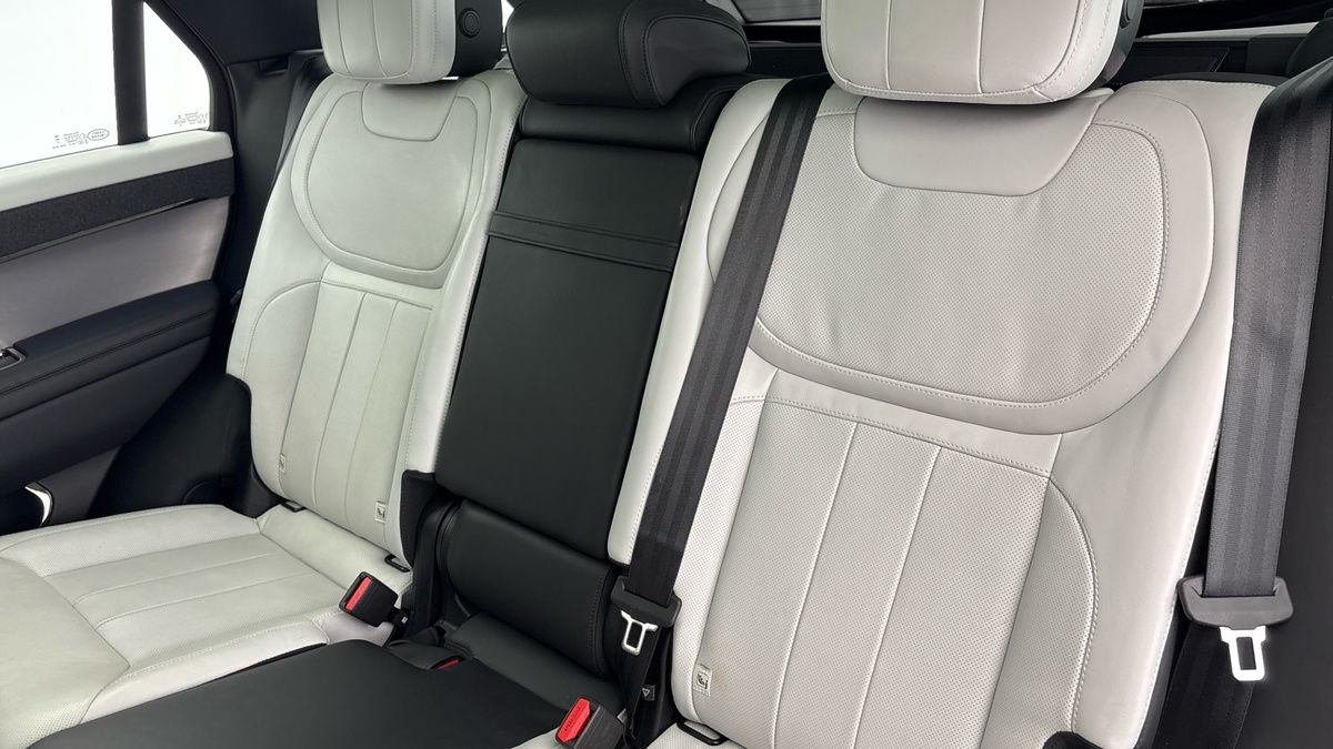 Land Rover Range Rover Sport Image 8