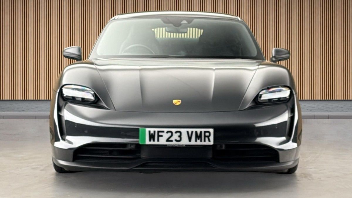 Porsche Taycan Image 4