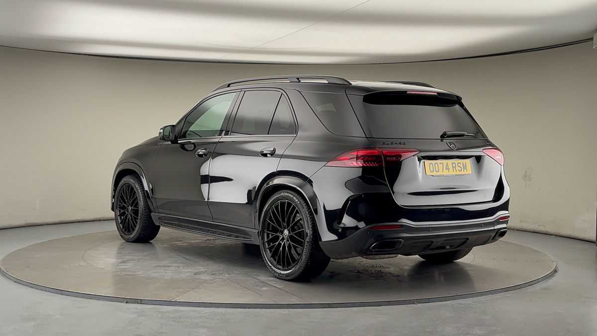 Mercedes-Benz GLE Image 2