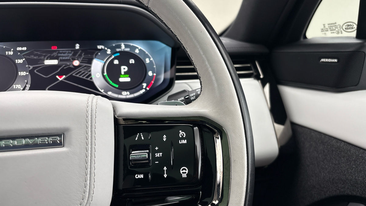 Land Rover Range Rover Sport Image 14