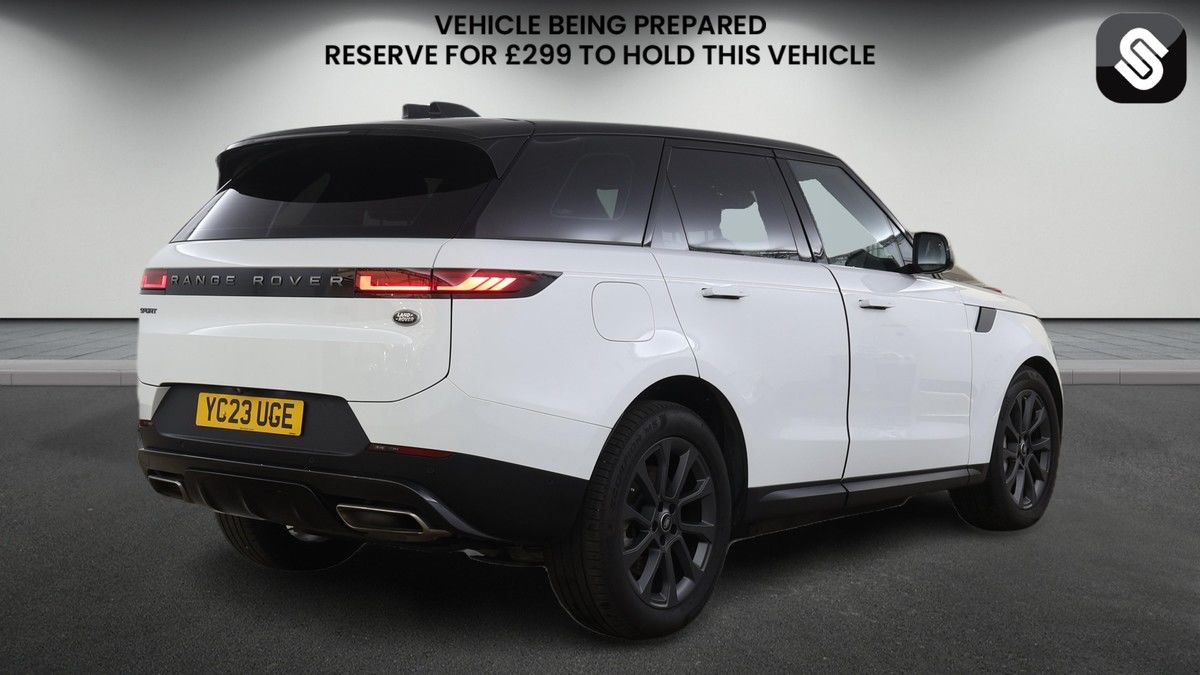 Land Rover Range Rover Sport Image 4