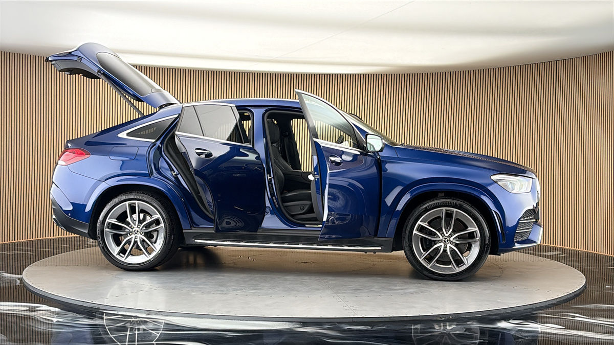 More views of Mercedes-Benz GLE