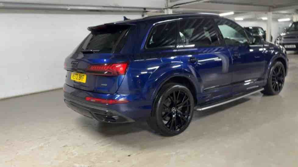 More views of Audi Q7