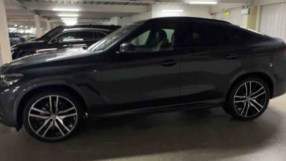 More views of BMW X6