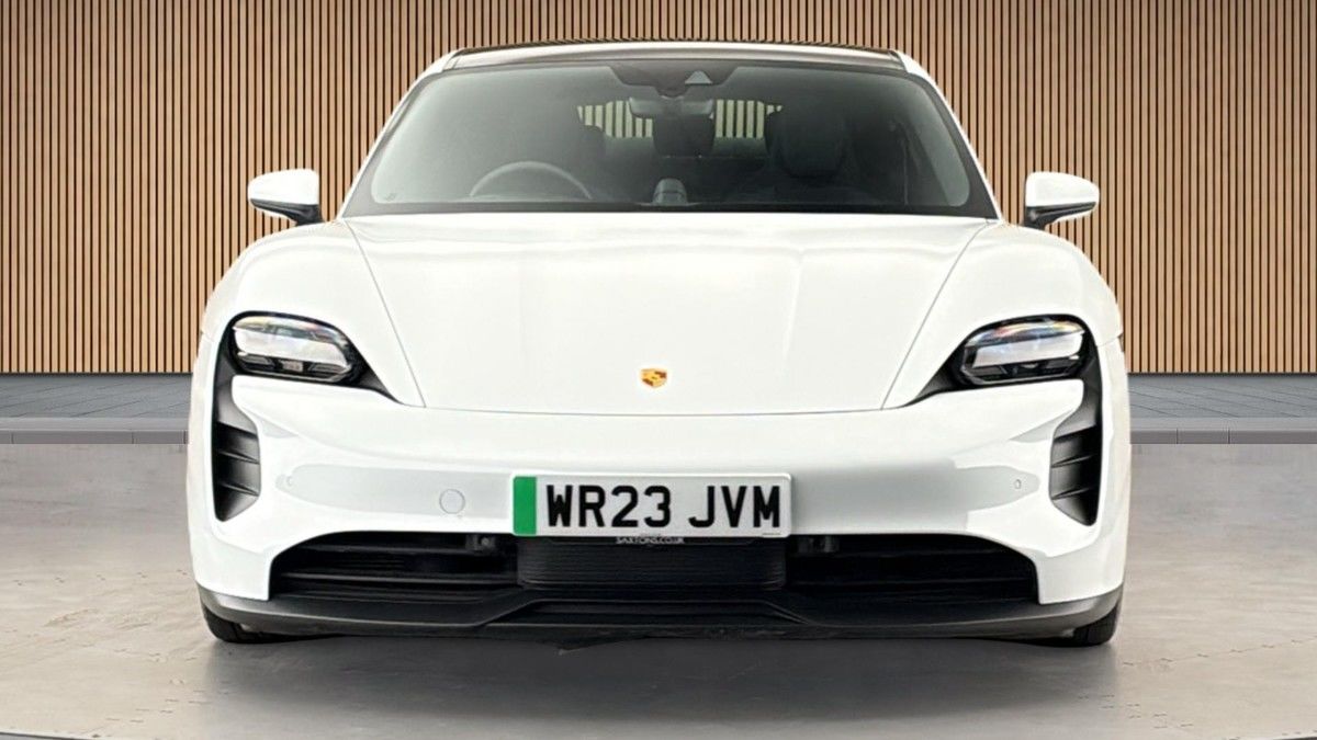 Porsche Taycan Image 3