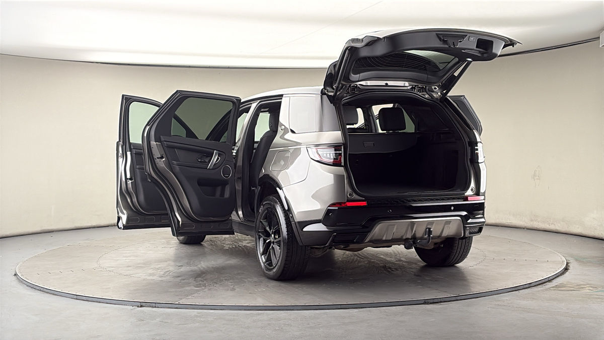 More views of Land Rover Discovery Sport