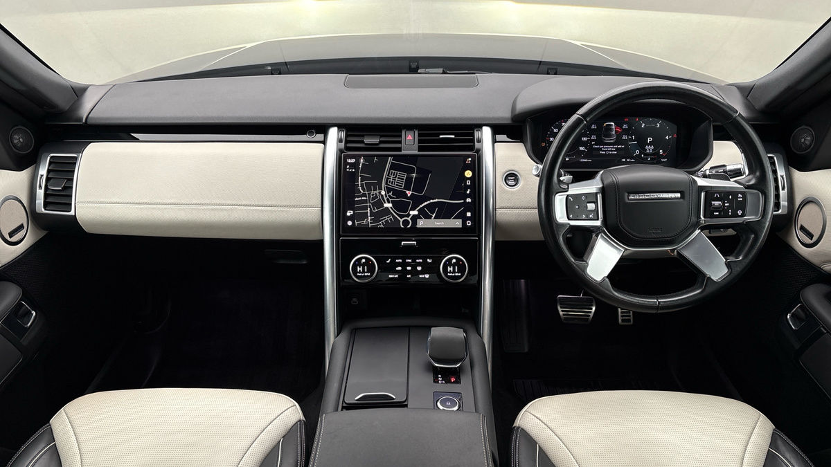 Land Rover Discovery Image 12