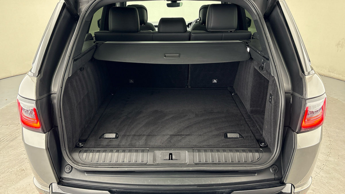 Land Rover Range Rover Sport Image 11