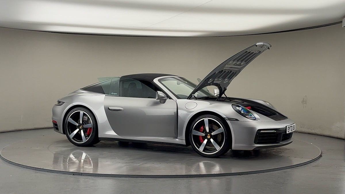 More views of Porsche 911