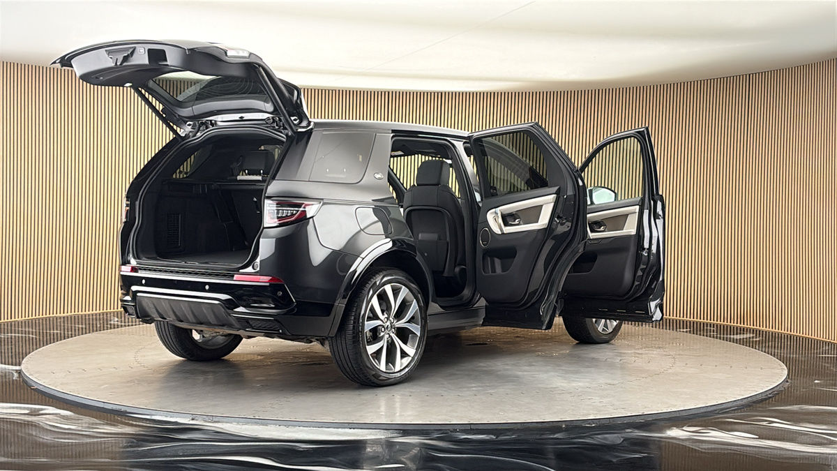 More views of Land Rover Discovery Sport