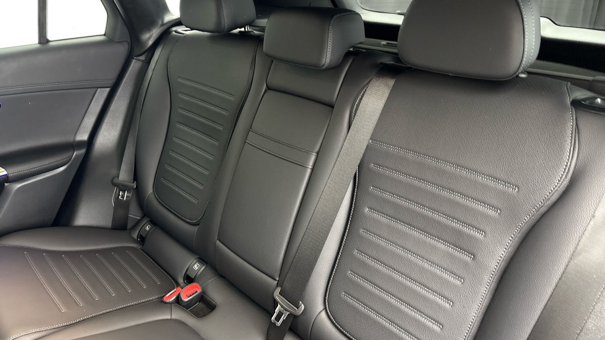 Mercedes-Benz GLC Image 8