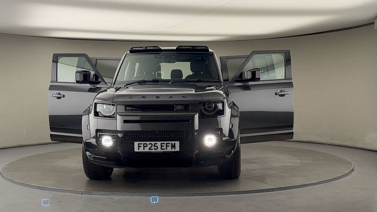 More views of Land Rover Defender 110