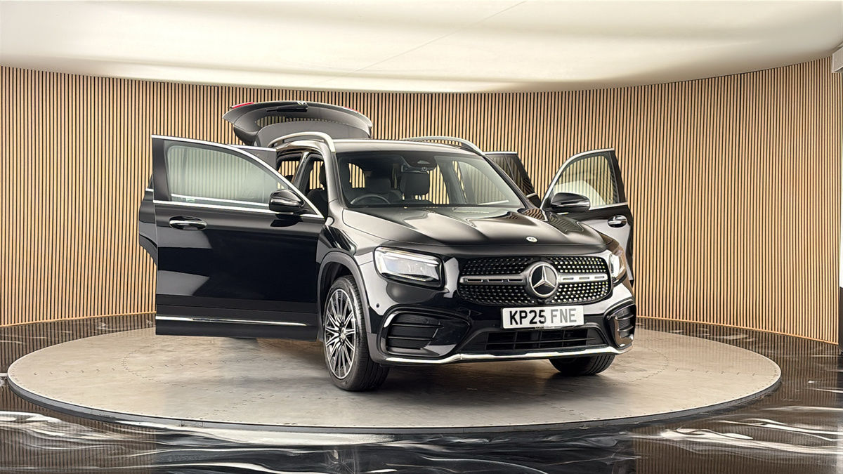 More views of Mercedes-Benz GLB