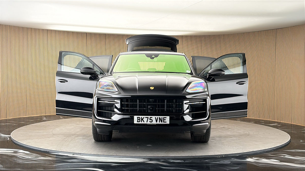 More views of Porsche Cayenne