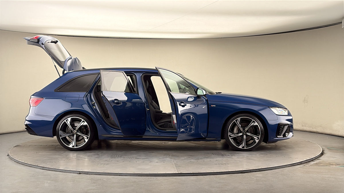 More views of Audi A4 Avant