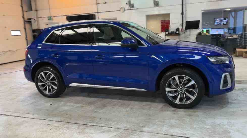More views of Audi Q5
