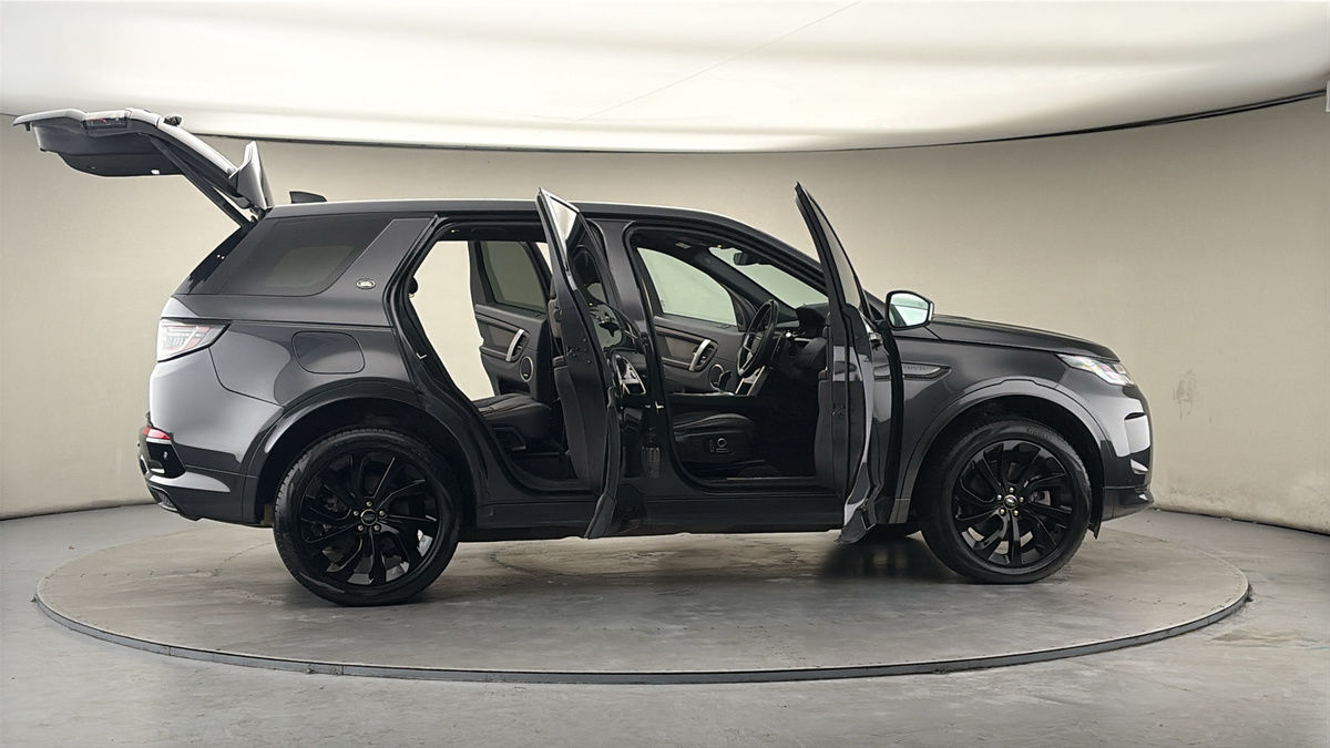 More views of Land Rover Discovery Sport