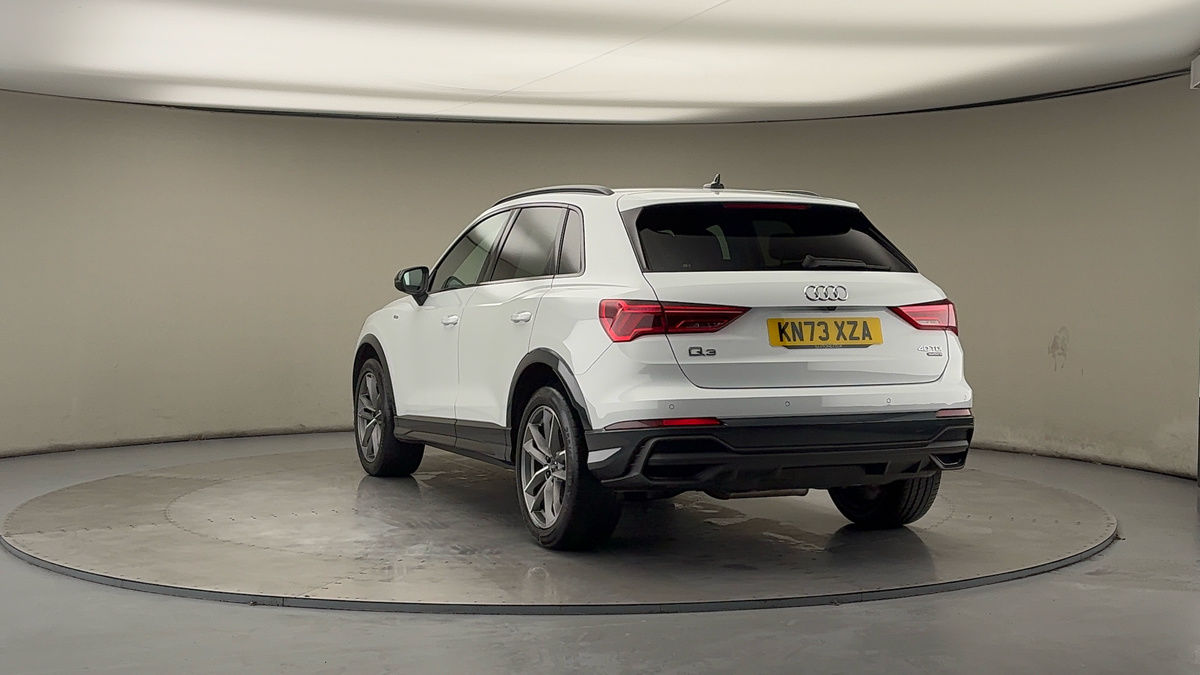 More views of Audi Q3