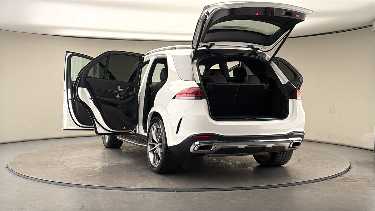 More views of Mercedes-Benz GLE