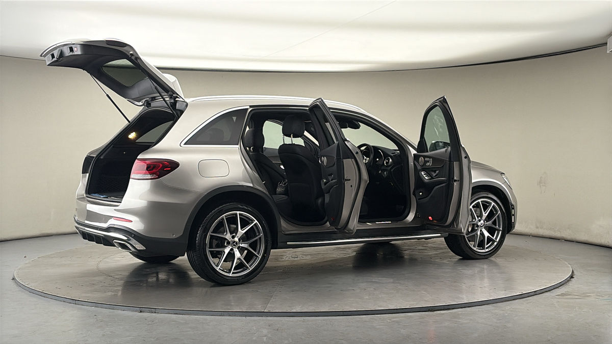 More views of Mercedes-Benz GLC