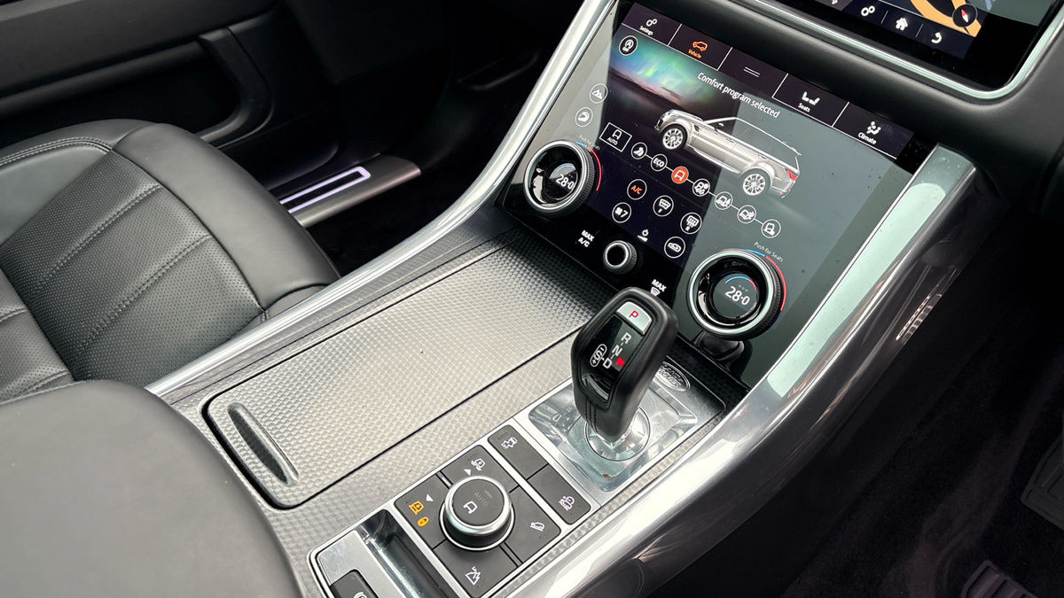 Land Rover Range Rover Sport Image 18