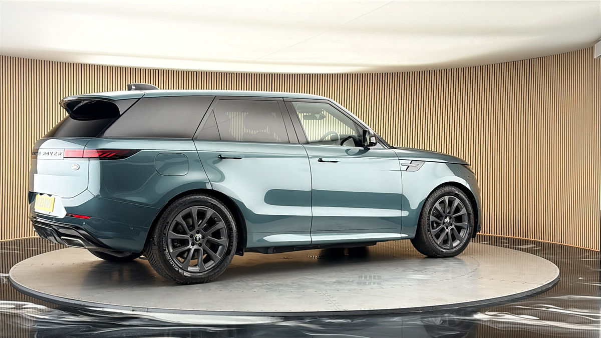 More views of Land Rover Range Rover Sport