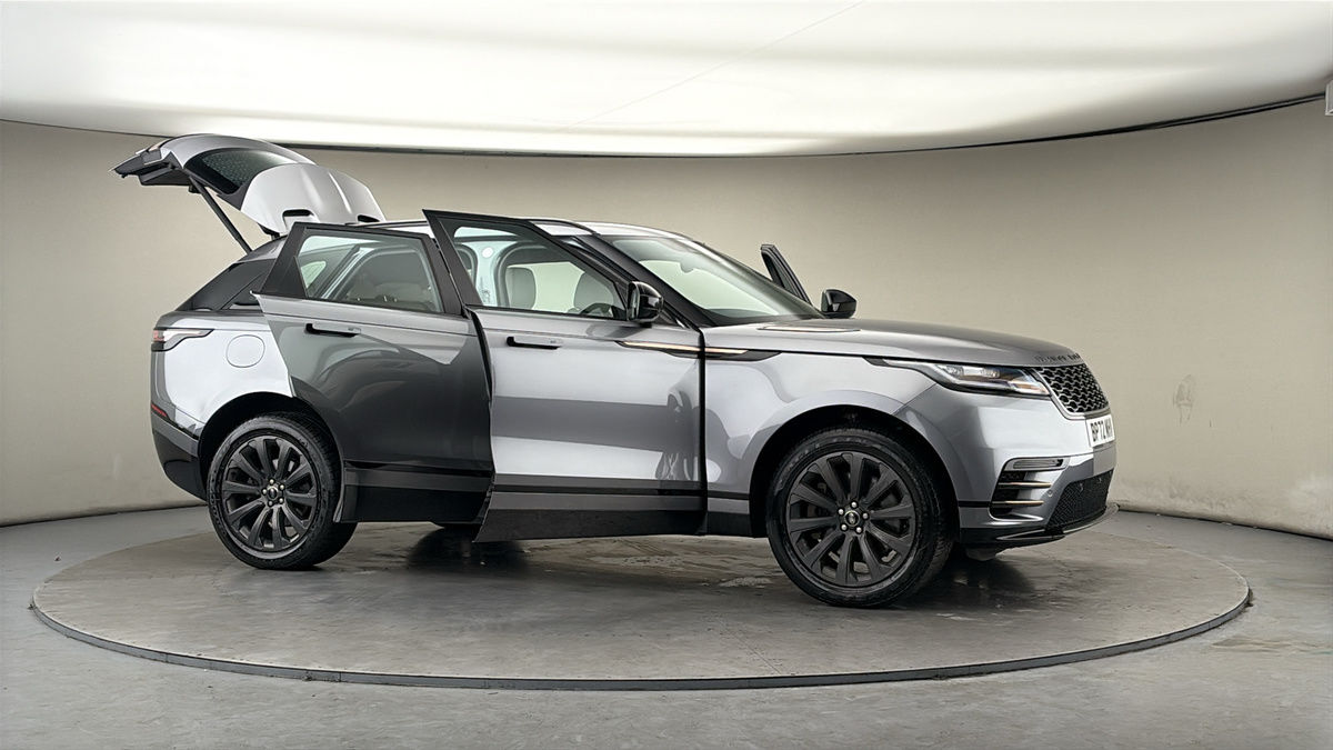 More views of Land Rover Range Rover Velar