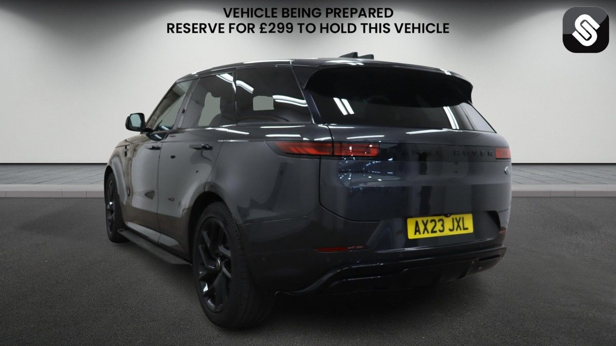 Land Rover Range Rover Sport Image 3
