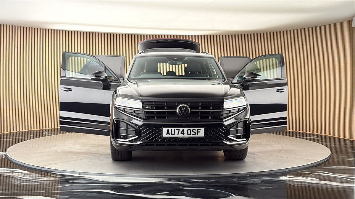 More views of Volkswagen Touareg
