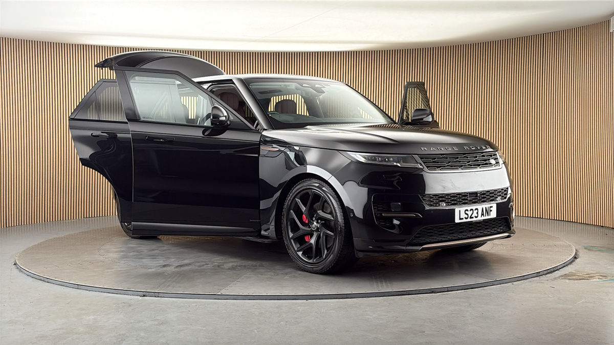 More views of Land Rover Range Rover Sport
