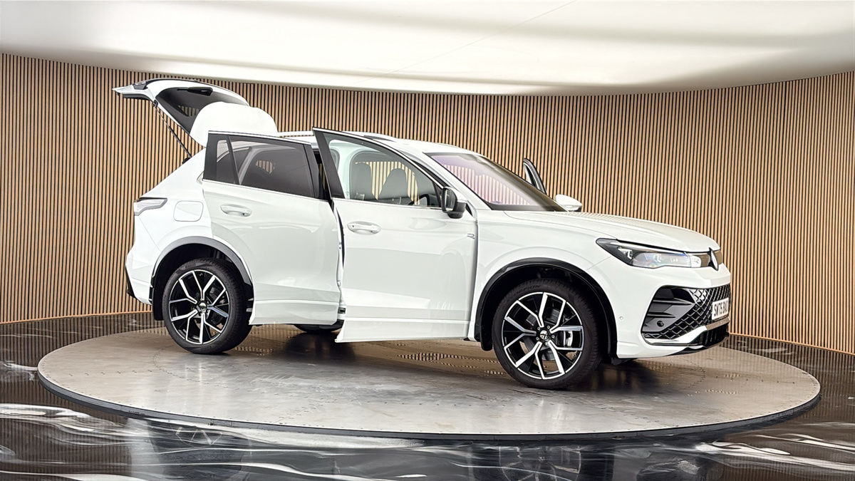 More views of Volkswagen Tiguan