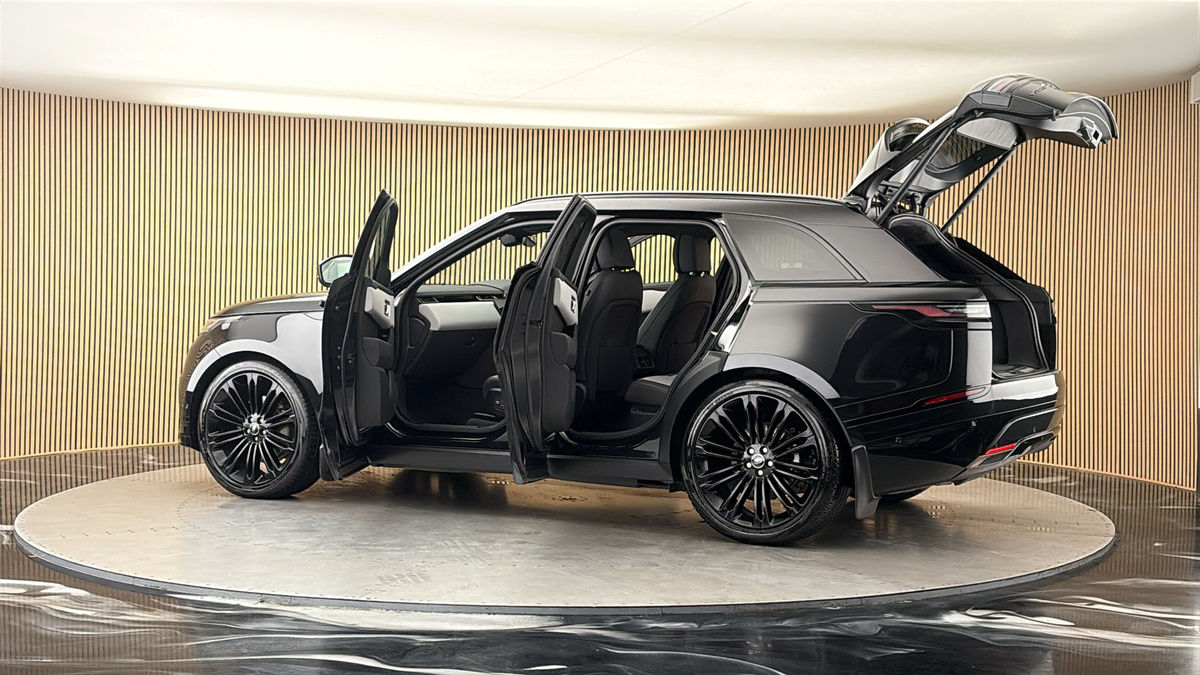 More views of Land Rover Range Rover Velar