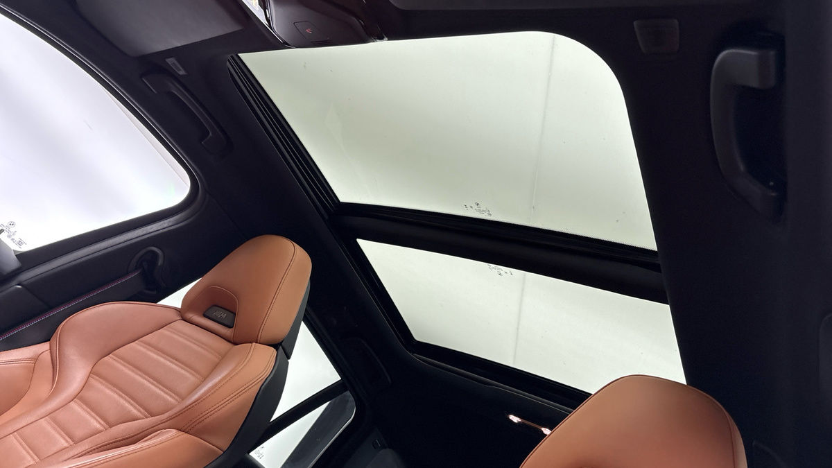BMW 3 Series Image 6