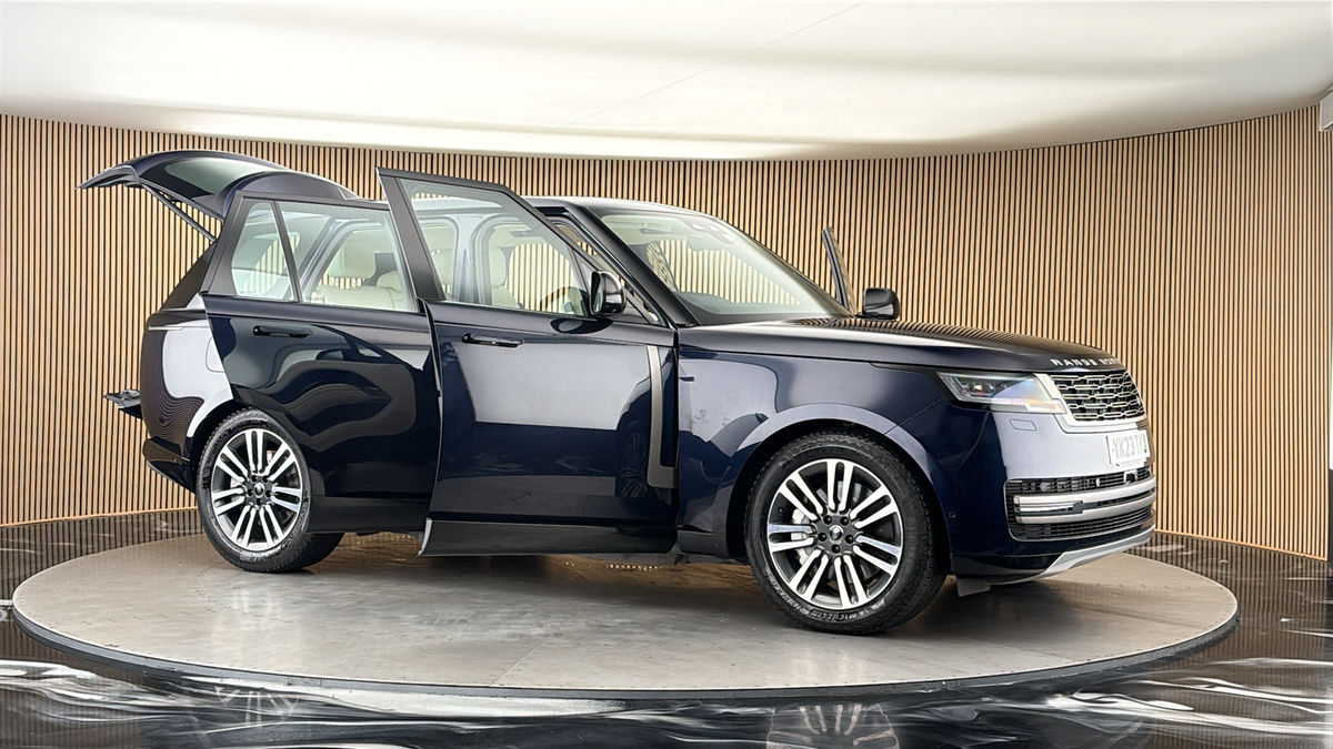 More views of Land Rover Range Rover
