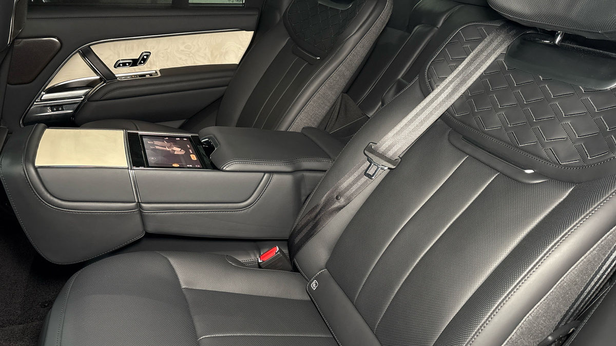 Land Rover Range Rover Image 9