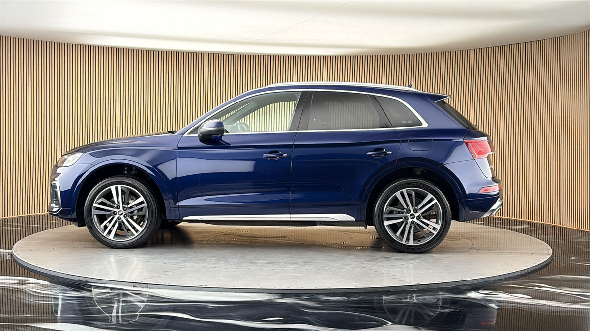 More views of Audi Q5