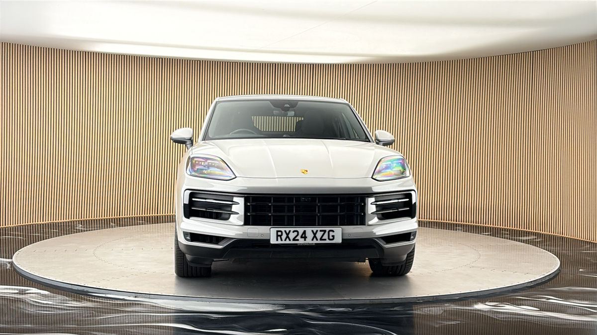 More views of Porsche Cayenne