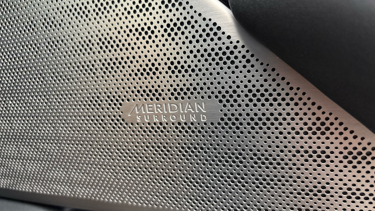 Land Rover Range Rover Velar Image 26