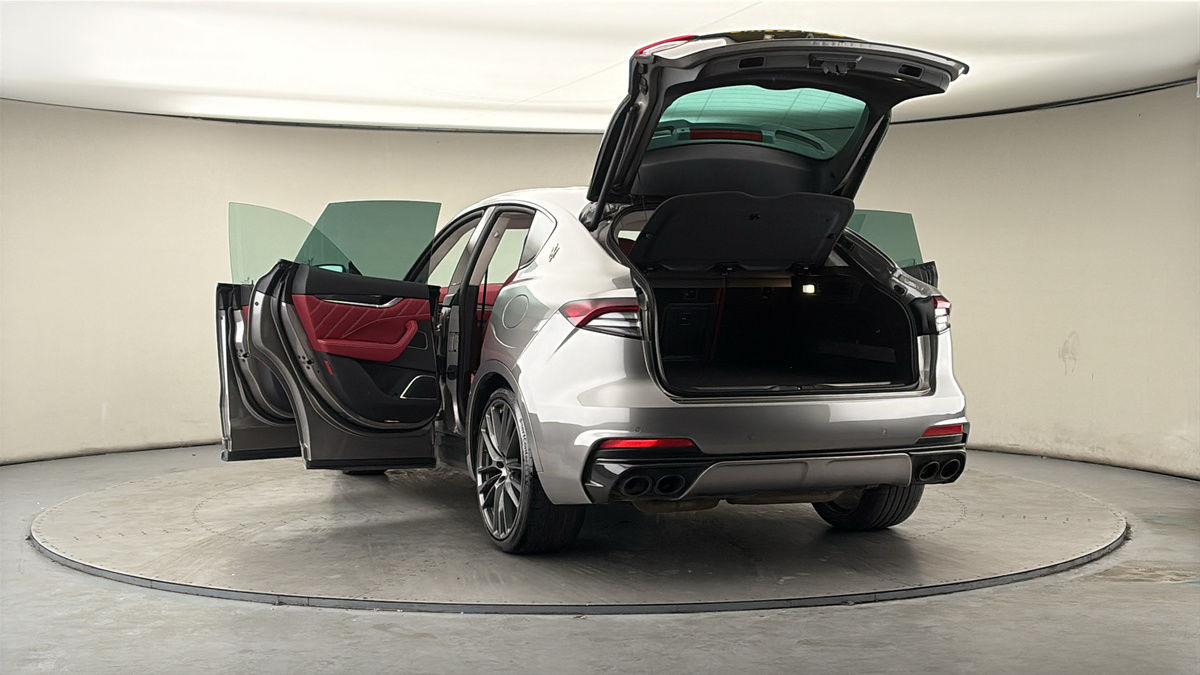 More views of Maserati Levante