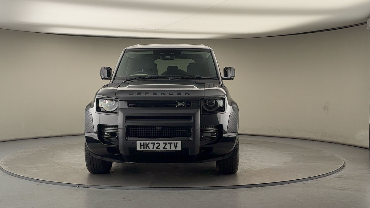 Land Rover Defender 110 Image 3