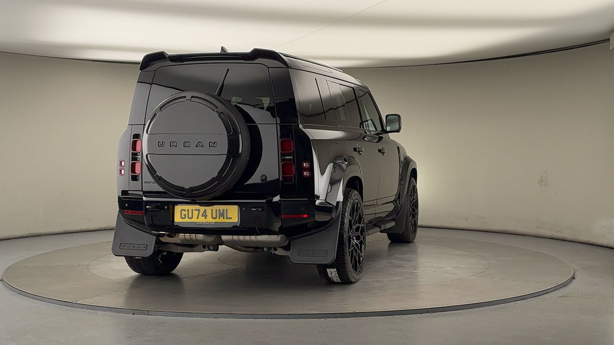 More views of Land Rover Defender 110